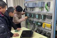 PLC自动化培训行业观察：工程师带教模式与真机实训环境分析