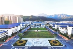 应用型本科院校产教融合观察：校企合作与产业学院建设的实践路径