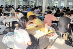 苏州复读择校避坑：本地教研与全职师资如何提分