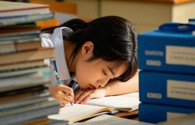 当书香遇上咖啡香：中学生与低因咖啡的健康邂逅