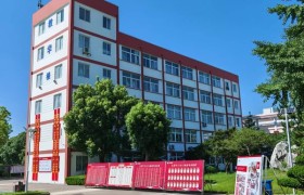 高考400多分：复读还是升学？