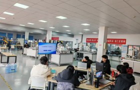 涵林机器人培训学院实战小班教学模式解读